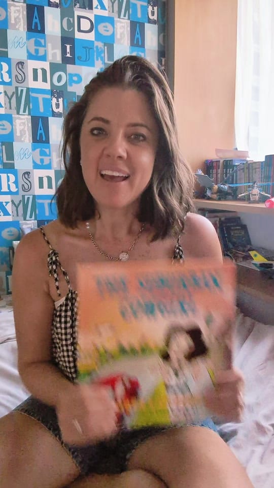 Post 6 by Amber Lawrence on TikTok (video)