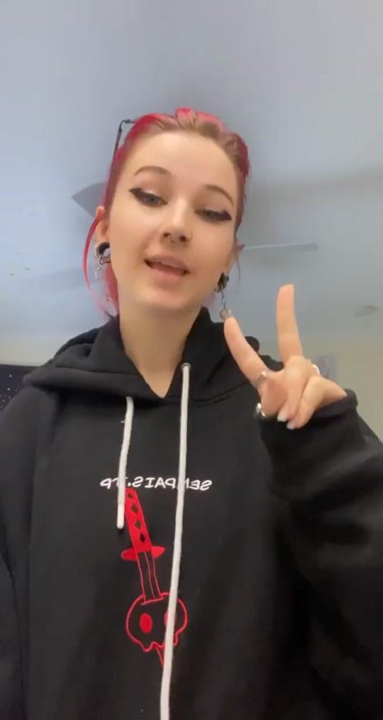 Post 6 by Kaitana on TikTok (video)