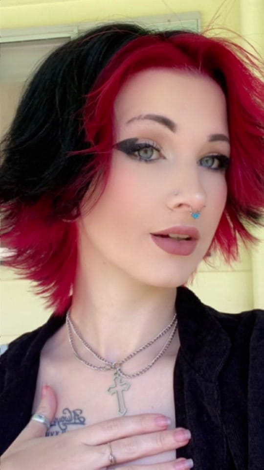 Post 1 by Kaitana on TikTok (video)