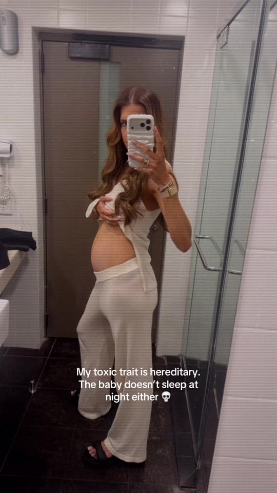 Post 4 by Erin Holland on TikTok (video)