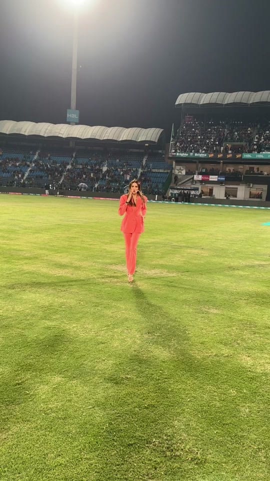 Post 8 by Erin Holland on TikTok (video)
