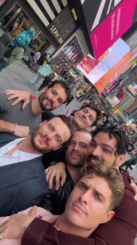 Post 2 by Alexander Cubis on TikTok (video)