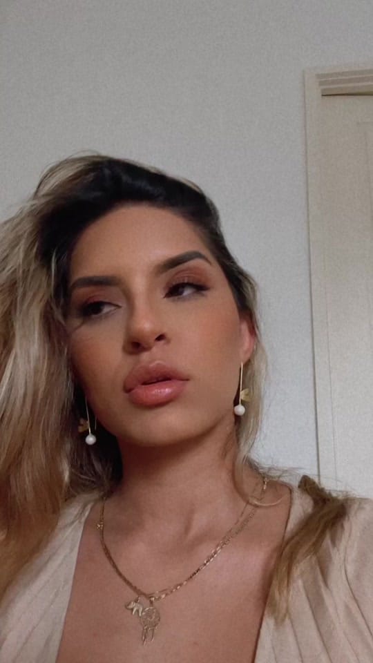 Post 6 by Ella on TikTok (video)