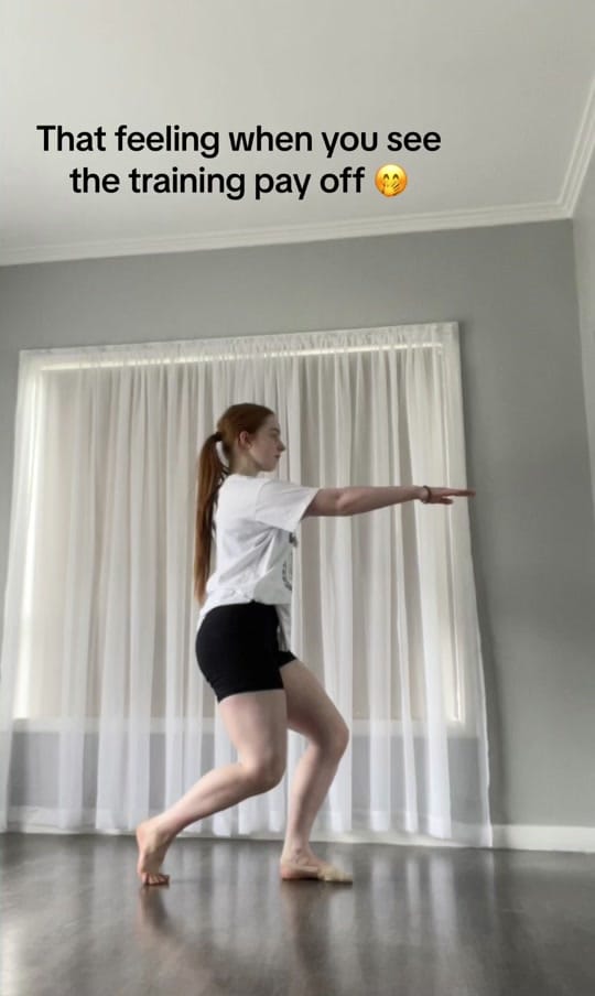 Post 7 by lara mellon on TikTok (video)