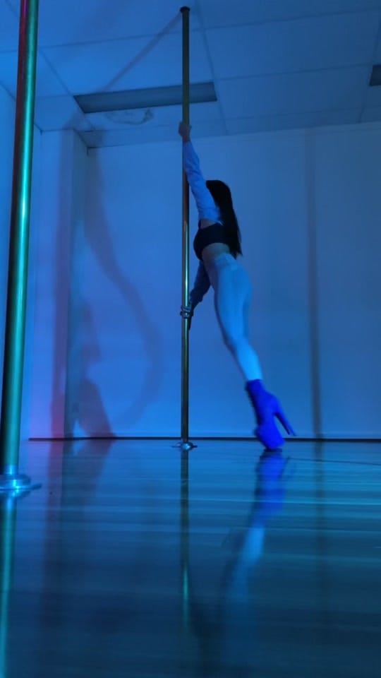 Post 4 by Anysia Shung on TikTok (video)