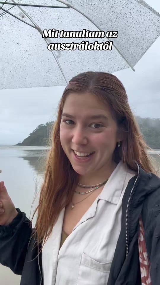 Post 4 by Polly Péter on TikTok (video)