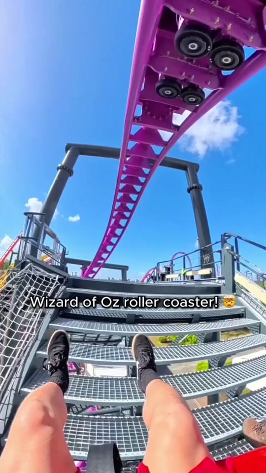 Post 2 by Warner Bros. Movie World on TikTok (video)