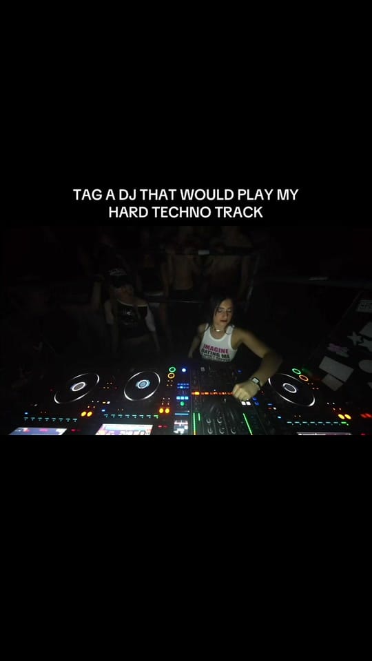 Post 8 by Naomi on TikTok (video)