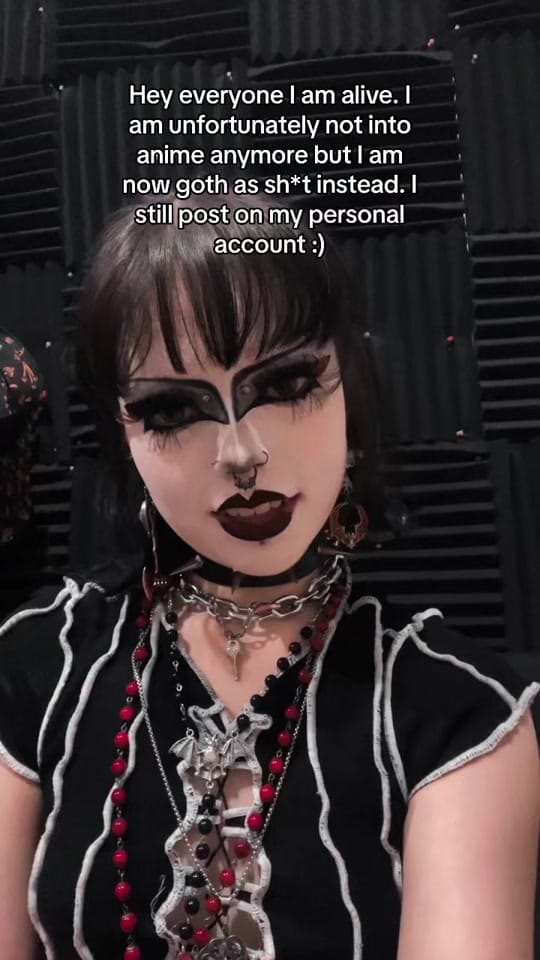 Post 2 by 𓁿𓂏𓁿April𓅃𓂻𓃠 on TikTok (video)