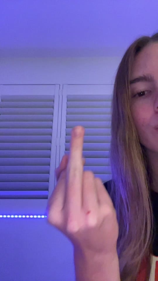 Post 5 by Zoe 🎸 on TikTok (video)