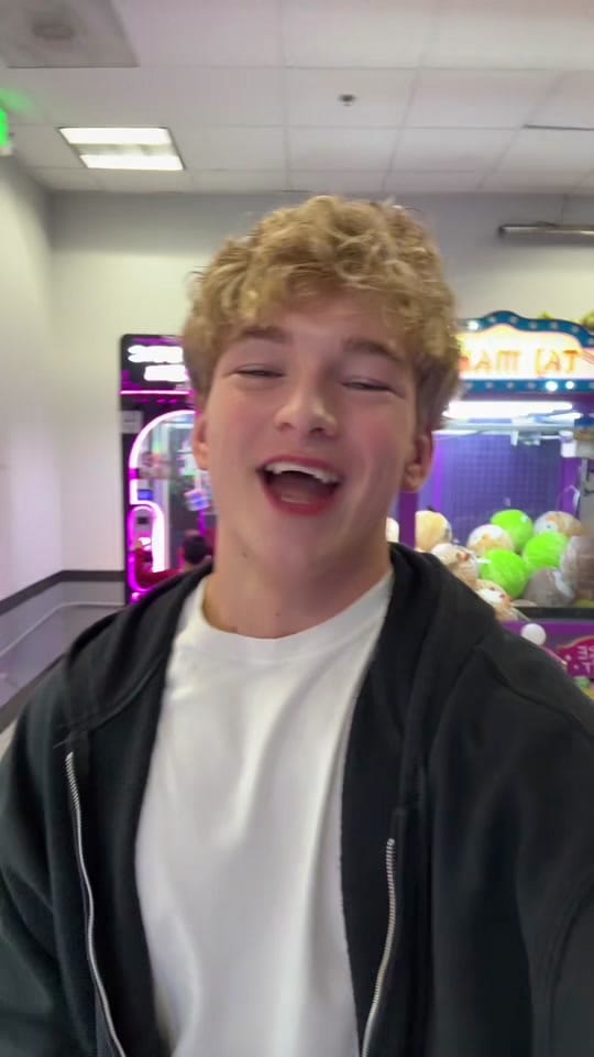 Post 5 by nxtsocialclubspam on TikTok (video)