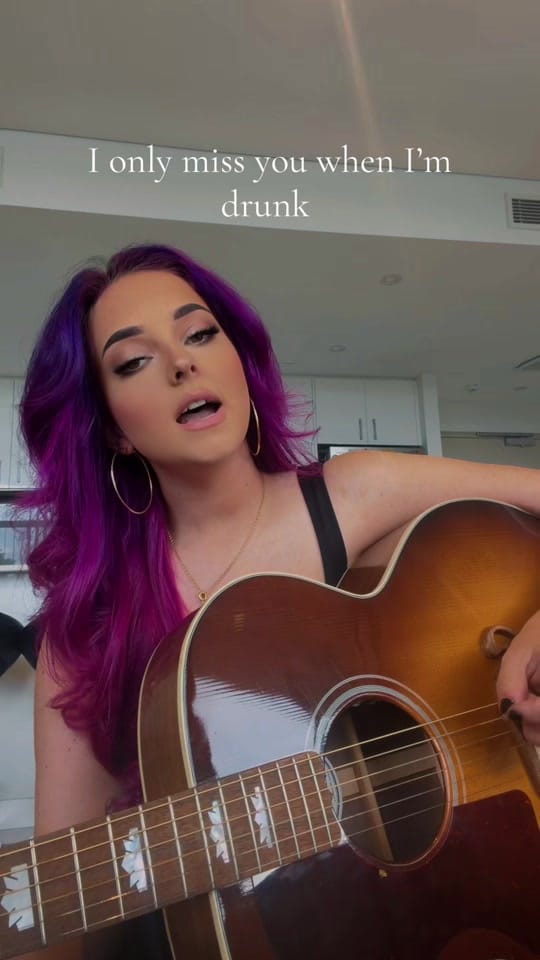 Post 9 by Claudia Tripp on TikTok (video)