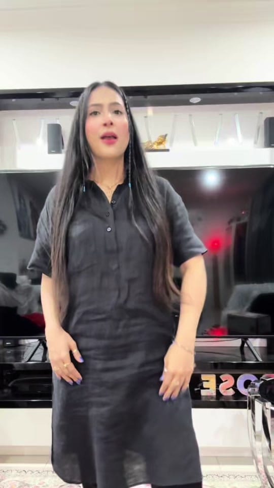 Post 6 by kanika_singh_sydney on TikTok (video)