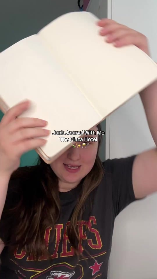 Post 3 by lizzie.mouse on TikTok (video)