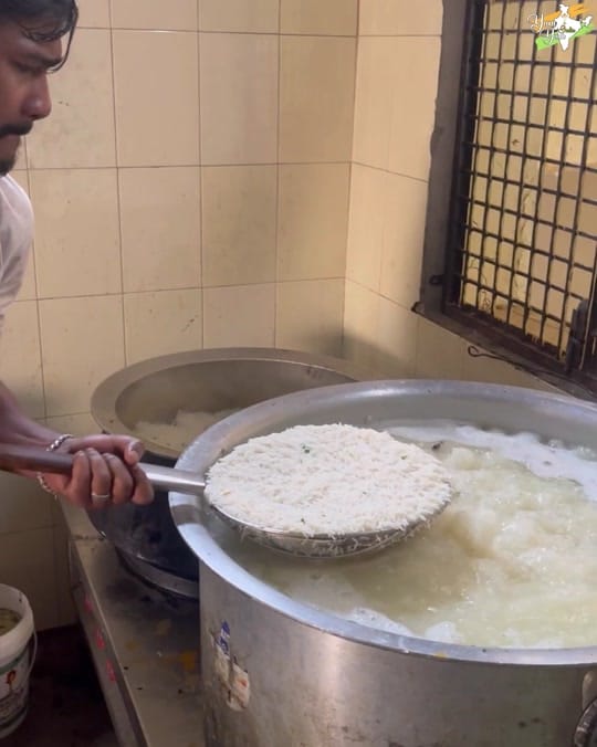 Post 10 by Yum Yum India on TikTok (video)
