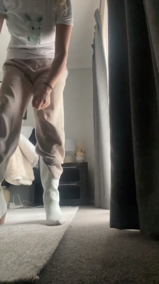 Post 8 by Liv on TikTok (video)