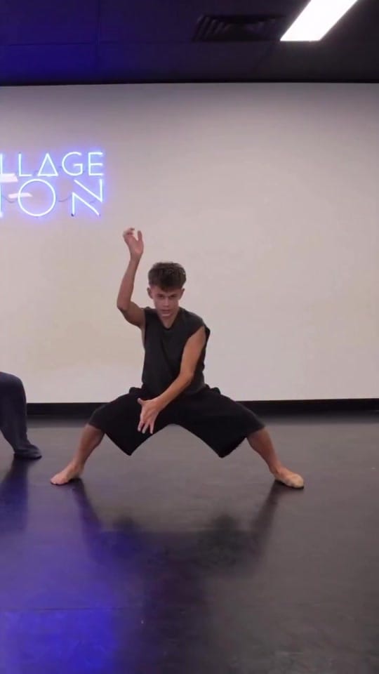 Post 1 by Ethan Samuel on TikTok (video)