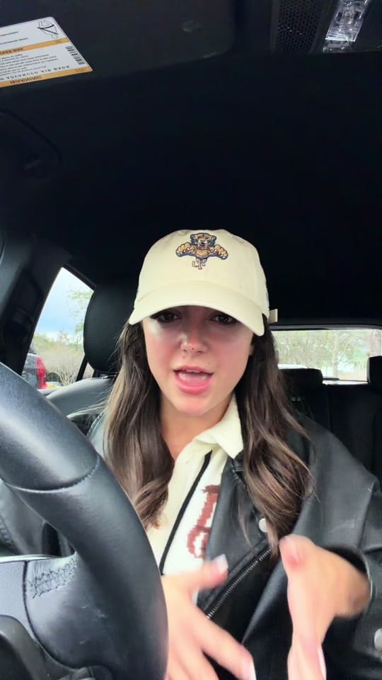 Post 6 by Sydney Raffellini on TikTok (video)