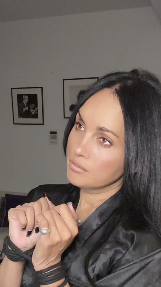 Post 10 by Lisa Jewellery Designer on TikTok (video)