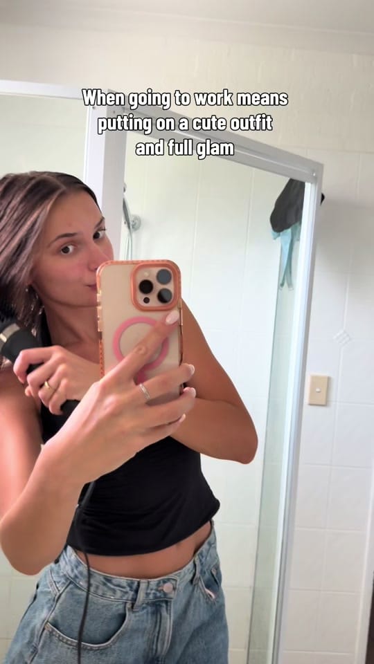 Post 2 by julietjonesax on TikTok (video)