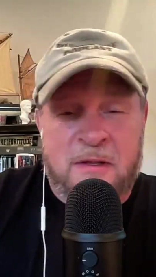 Post 5 by Cameron Reilly on TikTok (video)