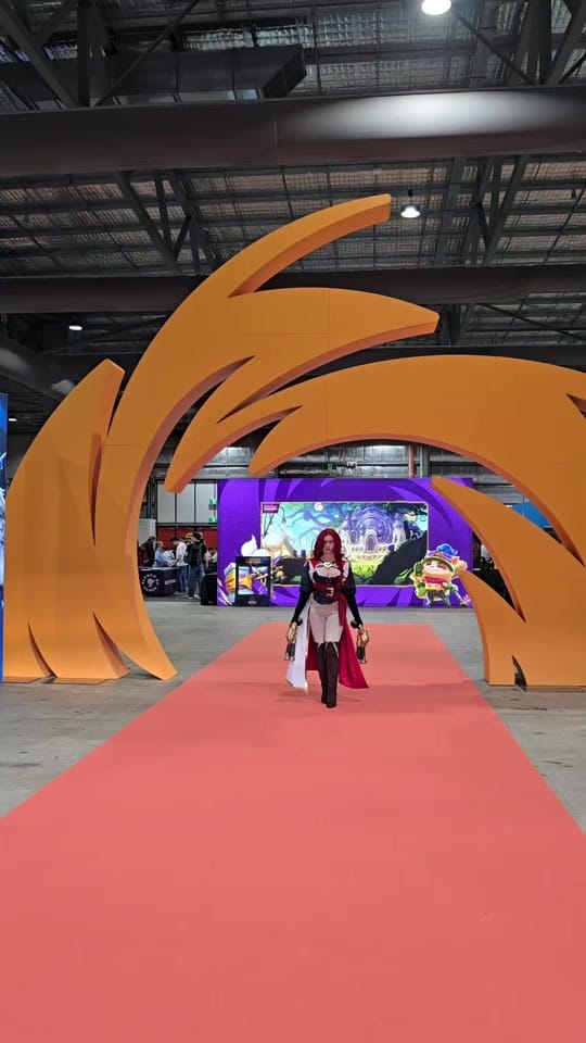 Post 7 by NeverFreeDollscosplay on TikTok (video)
