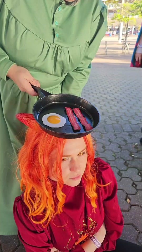 Post 9 by NeverFreeDollscosplay on TikTok (video)