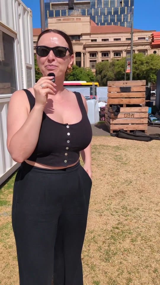 Post 10 by Nona Mona on TikTok (video)