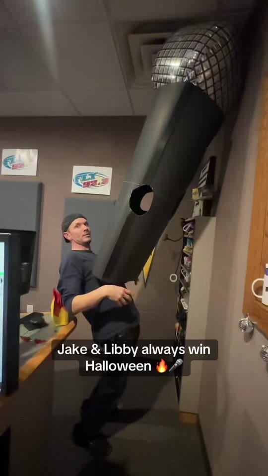 Post 1 by Fly 92.3 on TikTok (video)