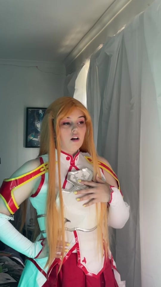 Post 4 by BaltoCosplay on TikTok (video)