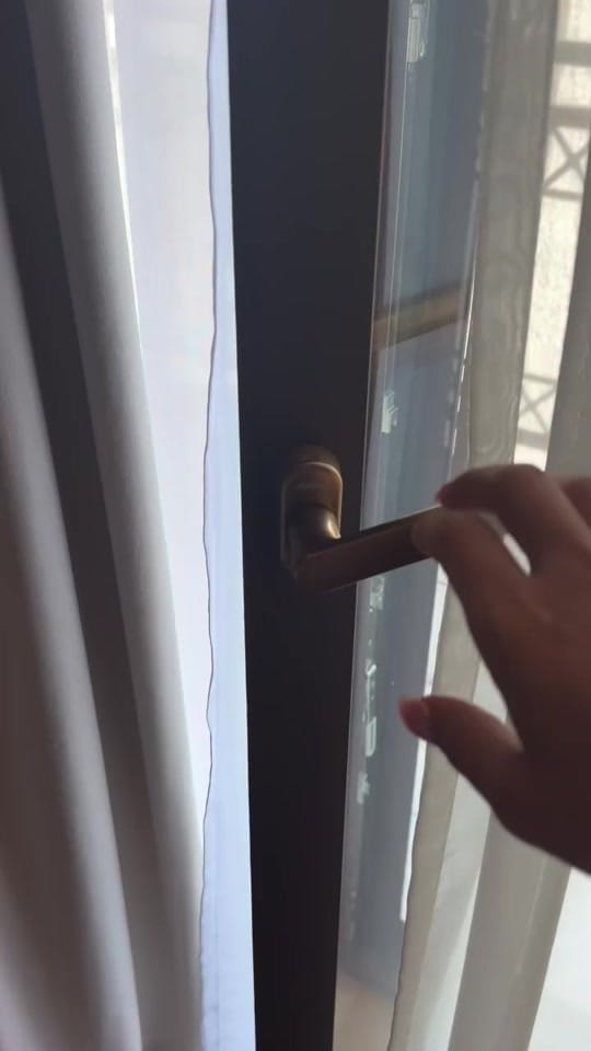 Post 9 by Nasia Delis on TikTok (video)
