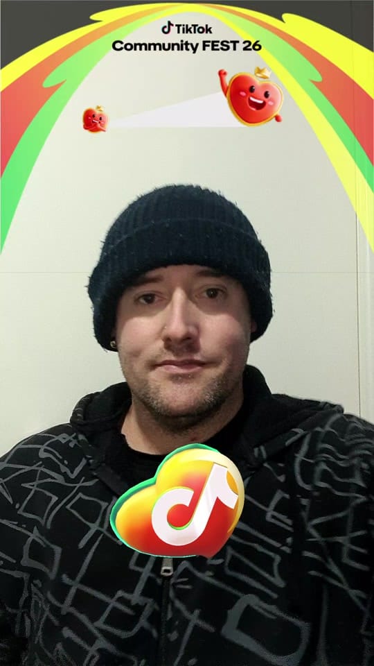 Post 2 by pandafox on TikTok (video)