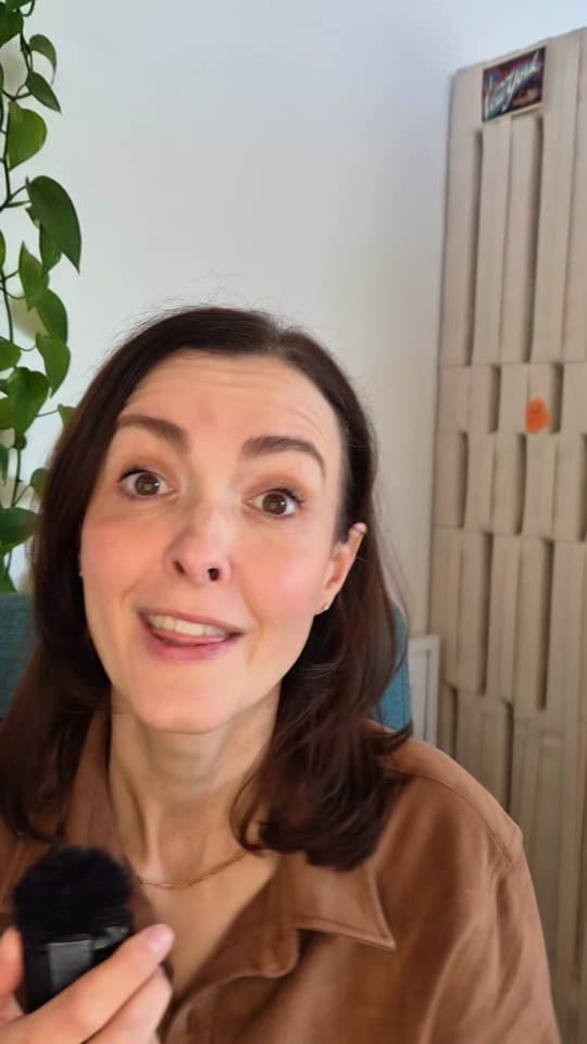 Post 10 by Dr Vanessa Hill on TikTok (video)