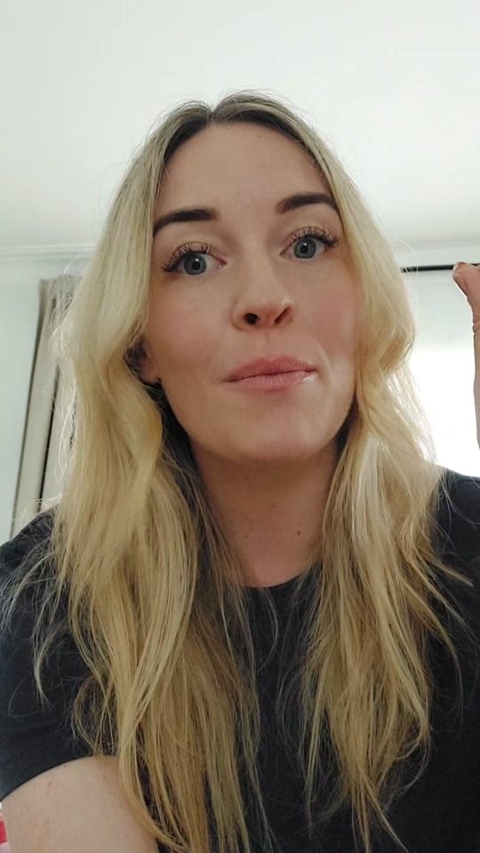 Post 5 by Hannah Hellyeah 📚🌿👻 on TikTok (video)