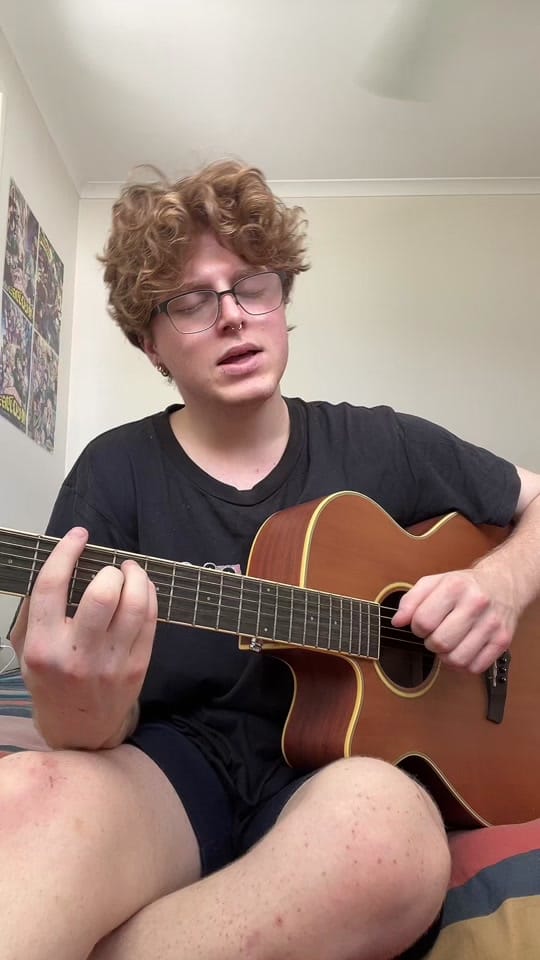 Post 4 by Bee on TikTok (video)