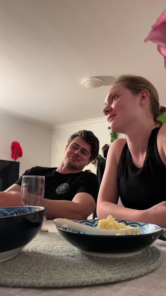 Post 5 by Malina Zalez on TikTok (video)