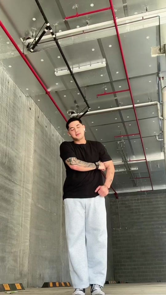 Post 5 by Andrew🇵🇭🇦🇺 on TikTok (video)
