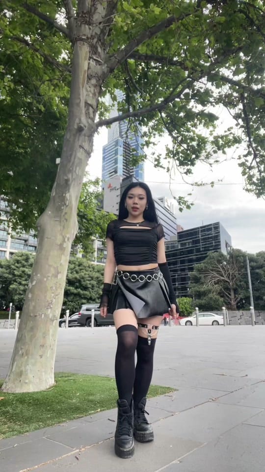 Post 4 by りおん on TikTok (video)