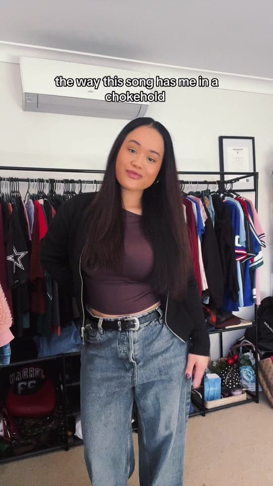 Post 1 by elysavmusic on TikTok (video)