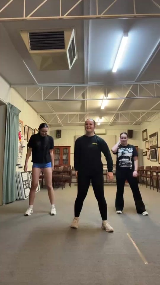 Post 9 by AndsVic on TikTok (video)