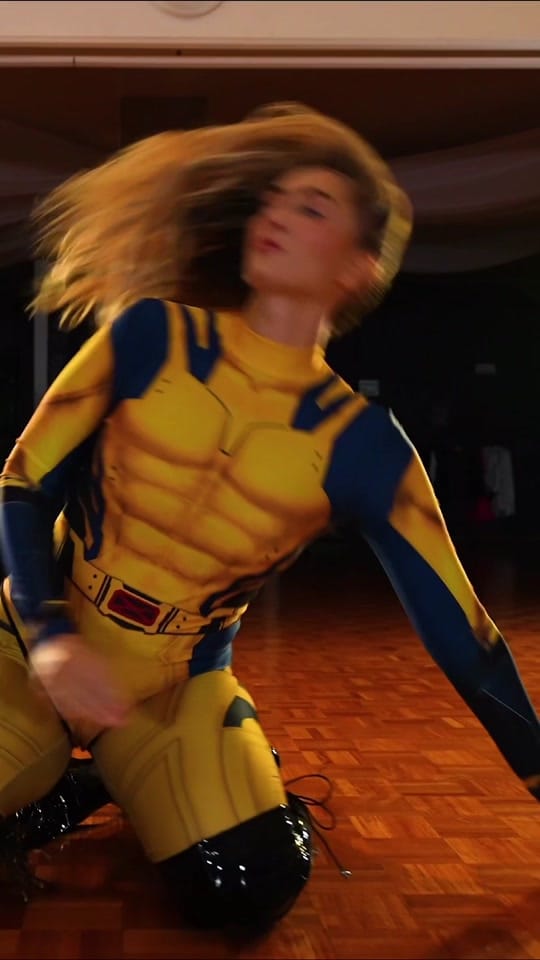 Post 10 by Elle Blume on TikTok (video)