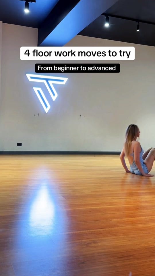 Post 3 by Elle Blume on TikTok (video)