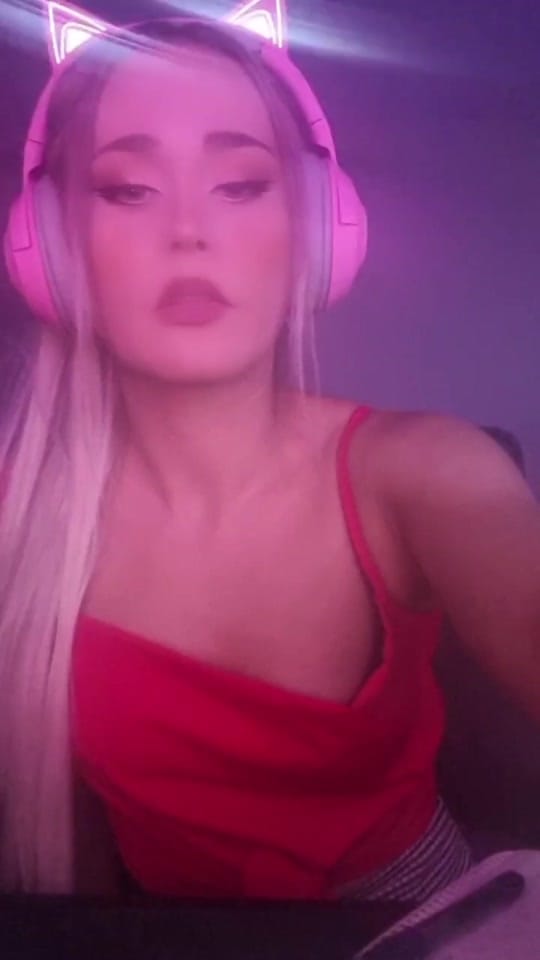 Post 10 by K A T I E - L E E 🎀 on TikTok (video)