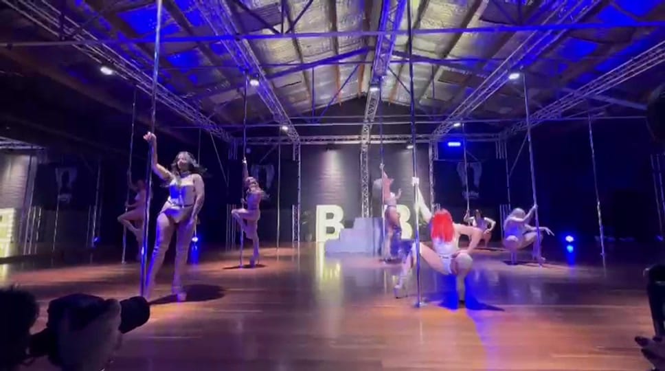 Post 10 by layla on TikTok (video)