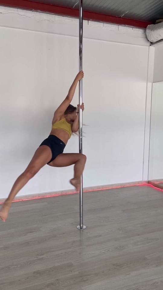 Post 1 by Carmen Medina on TikTok (video)