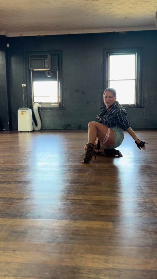 Post 10 by KrisMoskov on TikTok (video)