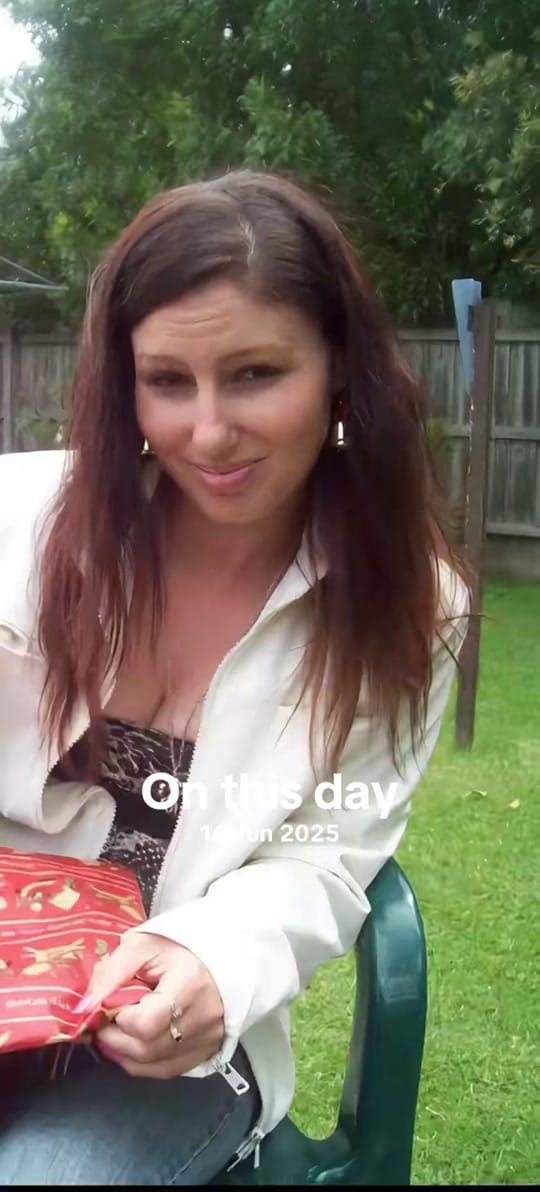 Post 4 by Simone Dickson on TikTok (video)