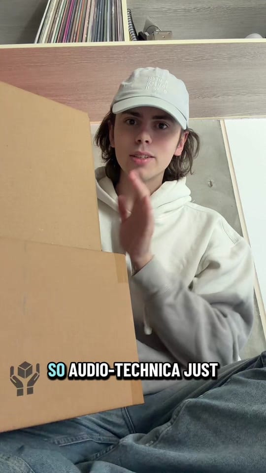 Post 4 by Harri 💿 on TikTok (video)