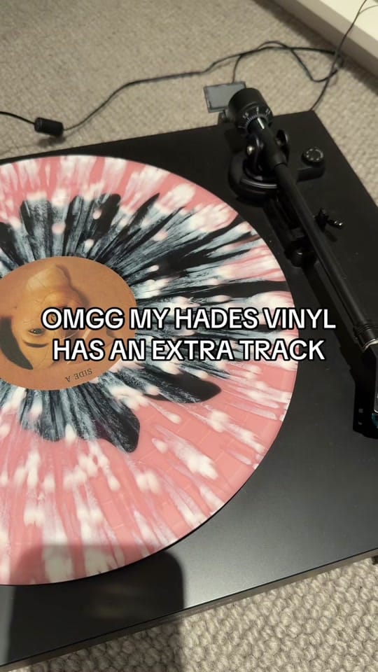 Post 9 by Harri 💿 on TikTok (video)