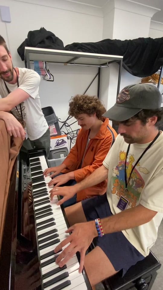 Post 6 by Playlunch on TikTok (video)